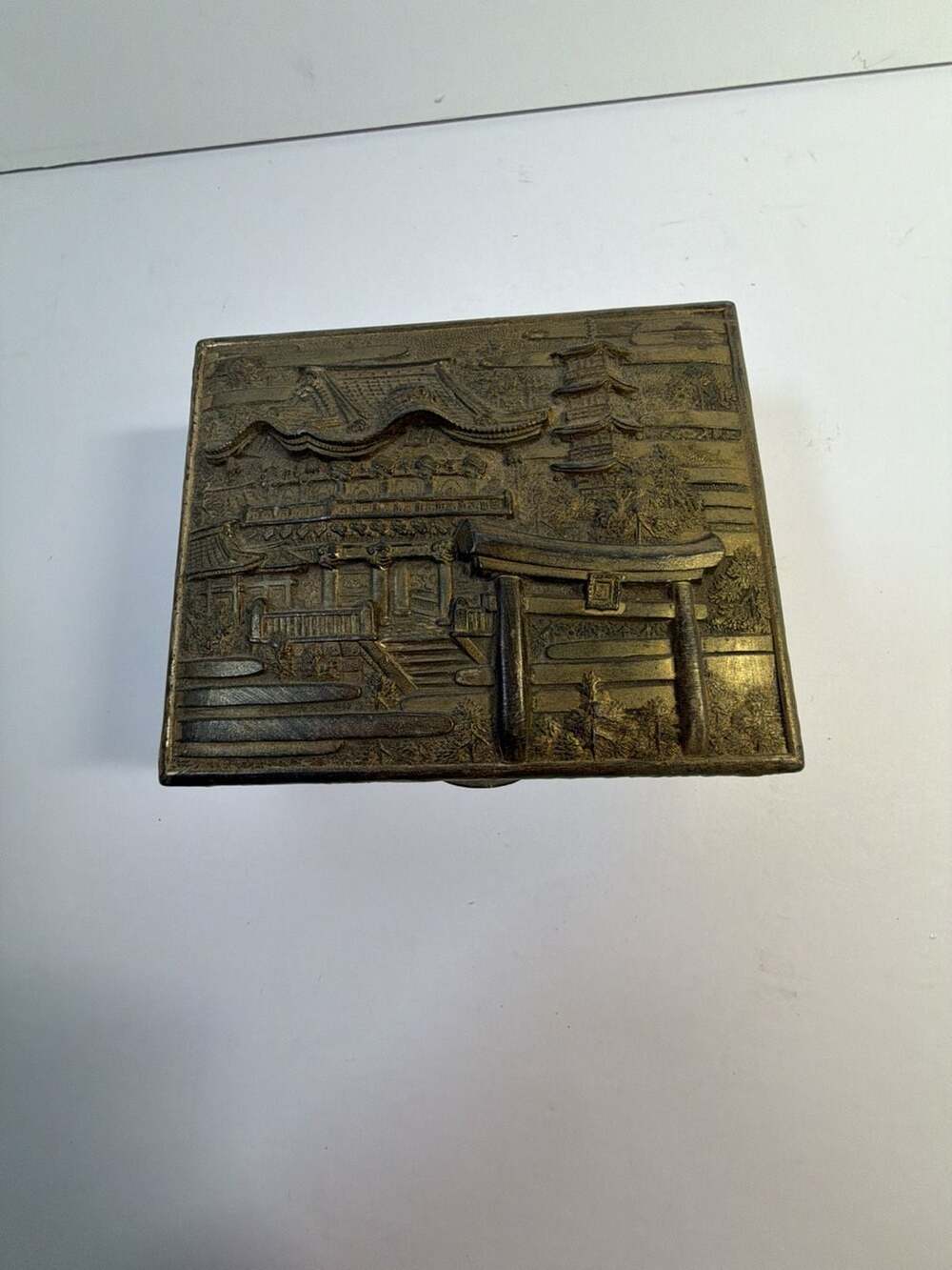Vintage Japanese Style Embossed Metal Trinket Box with‎ Wood Lining